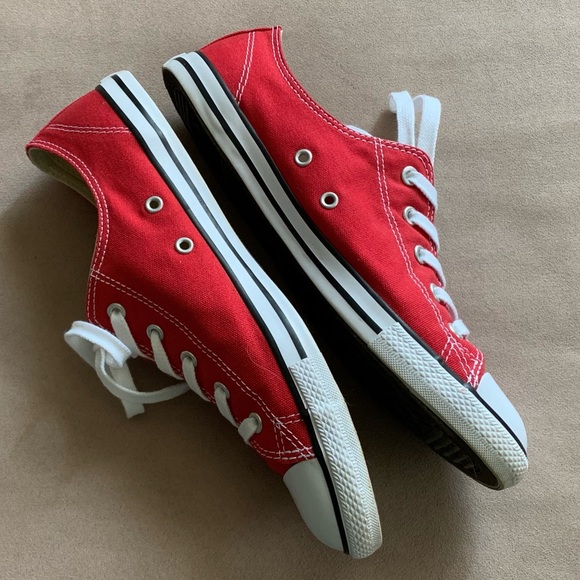 converse all star dainty red